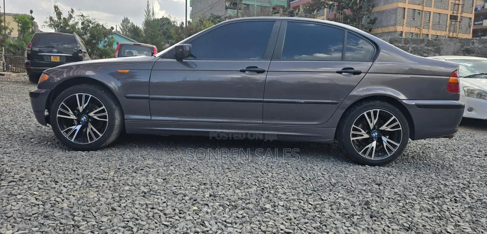 BMW 318i 2005 Gray