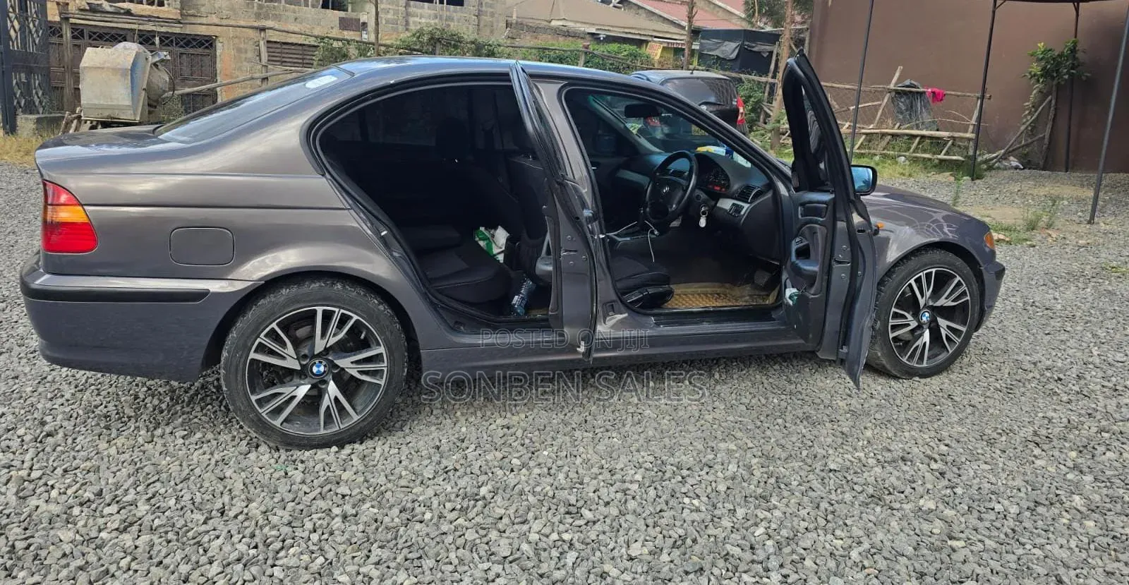 BMW 318i 2005 Gray