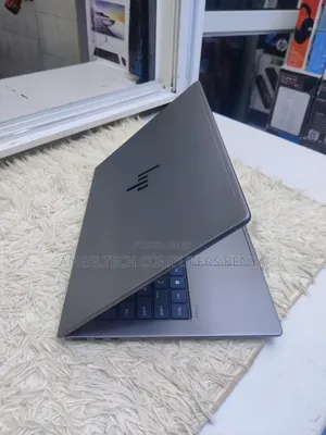 Laptop HP ZBook Firefly G8 32GB Intel SSD 1T