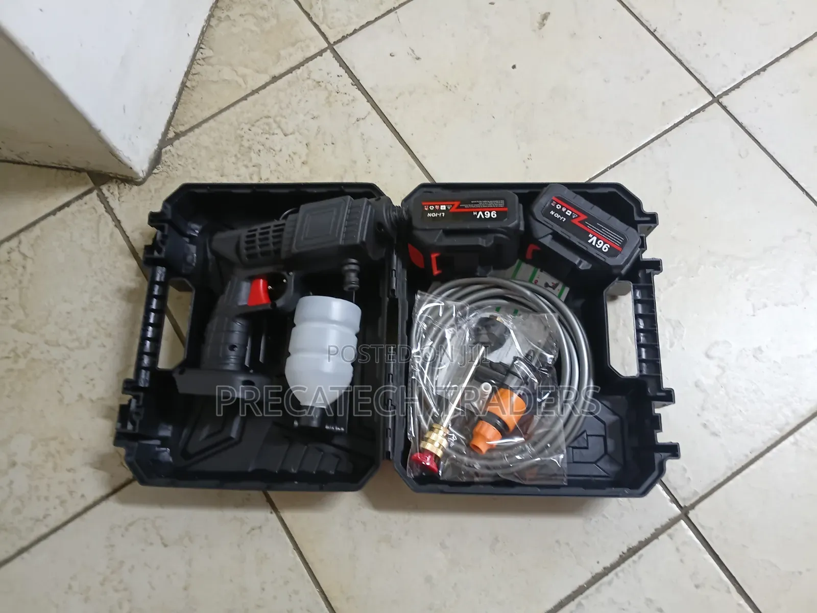 Portable Wireless Pressure Washer With 2 Batteries