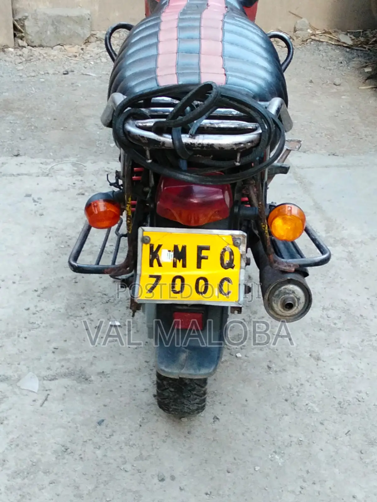 TVS HLX 125 2023 Red