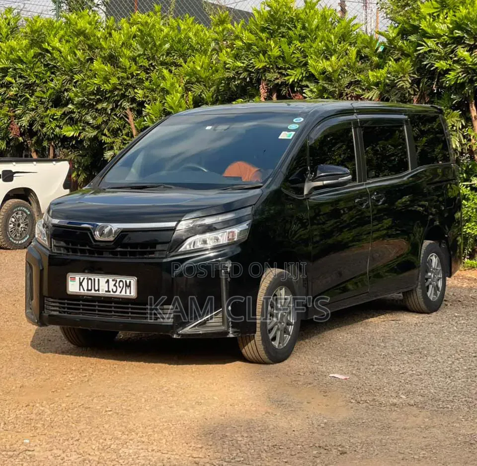 Toyota Noah 2020 Black