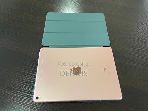 Apple iPad Pro 128 GB Pink - main view