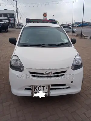 Daihatsu Mira 2011 White