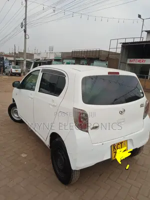 Daihatsu Mira 2011 White
