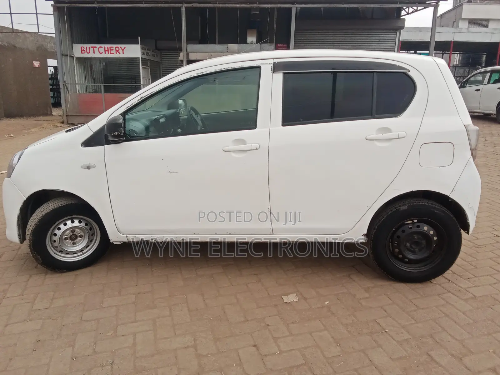 Daihatsu Mira 2011 White