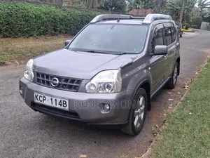Nissan X-Trail 2011 Brown