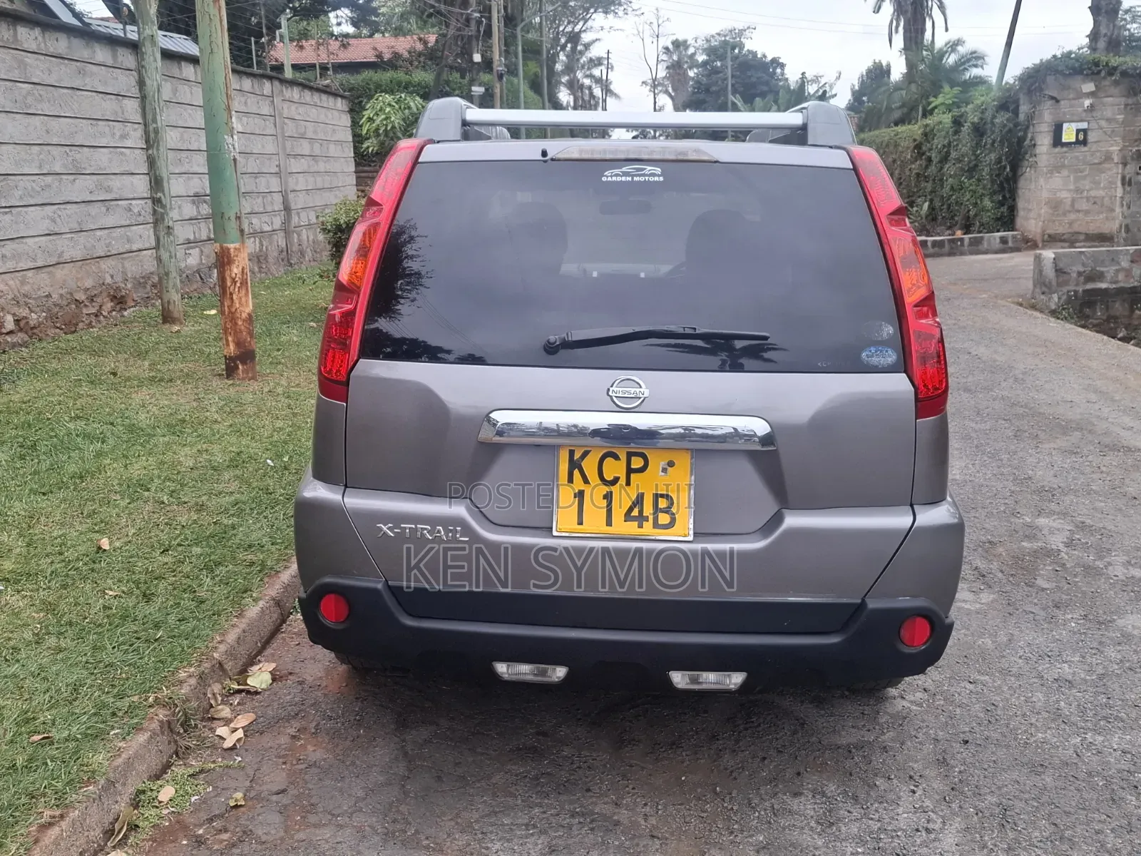 Nissan X-Trail 2011 Brown