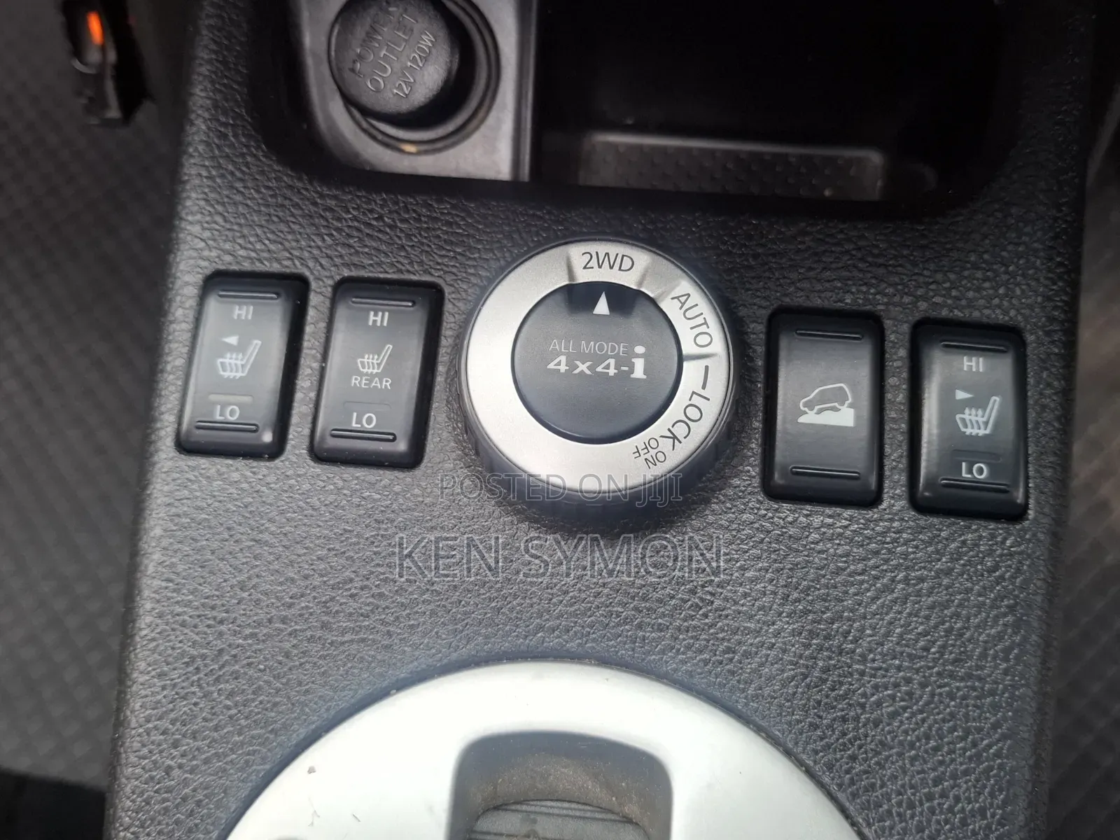 Nissan X-Trail 2011 Brown