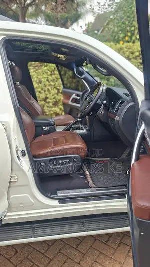 Toyota Land Cruiser 4.6 V8 ZX 2016 White