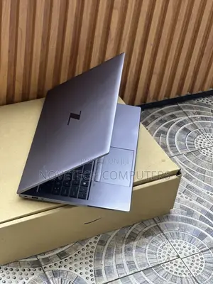 Laptop HP ZBook Firefly 15 G7 16GB Intel Core i7 SSD 512GB
