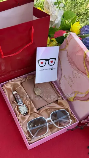 Girlfriend's Day Watch Gift Set
