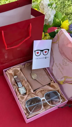 Girlfriend's Day Watch Gift Set