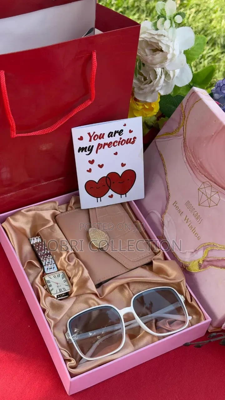 Girlfriend's Day Watch Gift Set