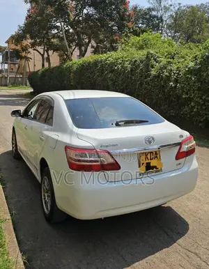 Toyota Premio 1.8 FWD 2013 White