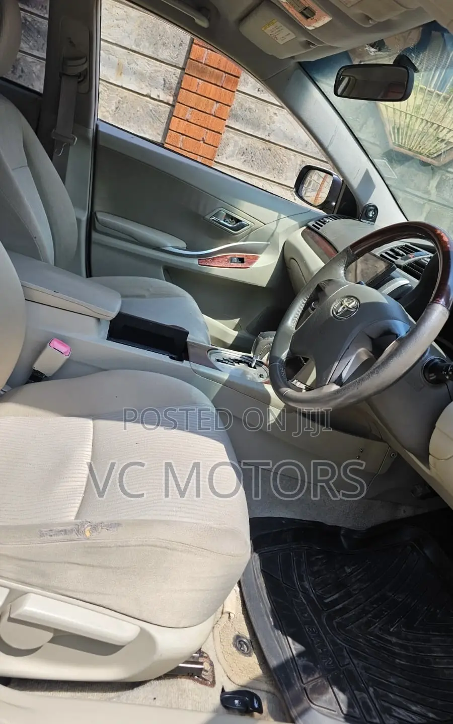 Toyota Premio 1.8 FWD 2013 White