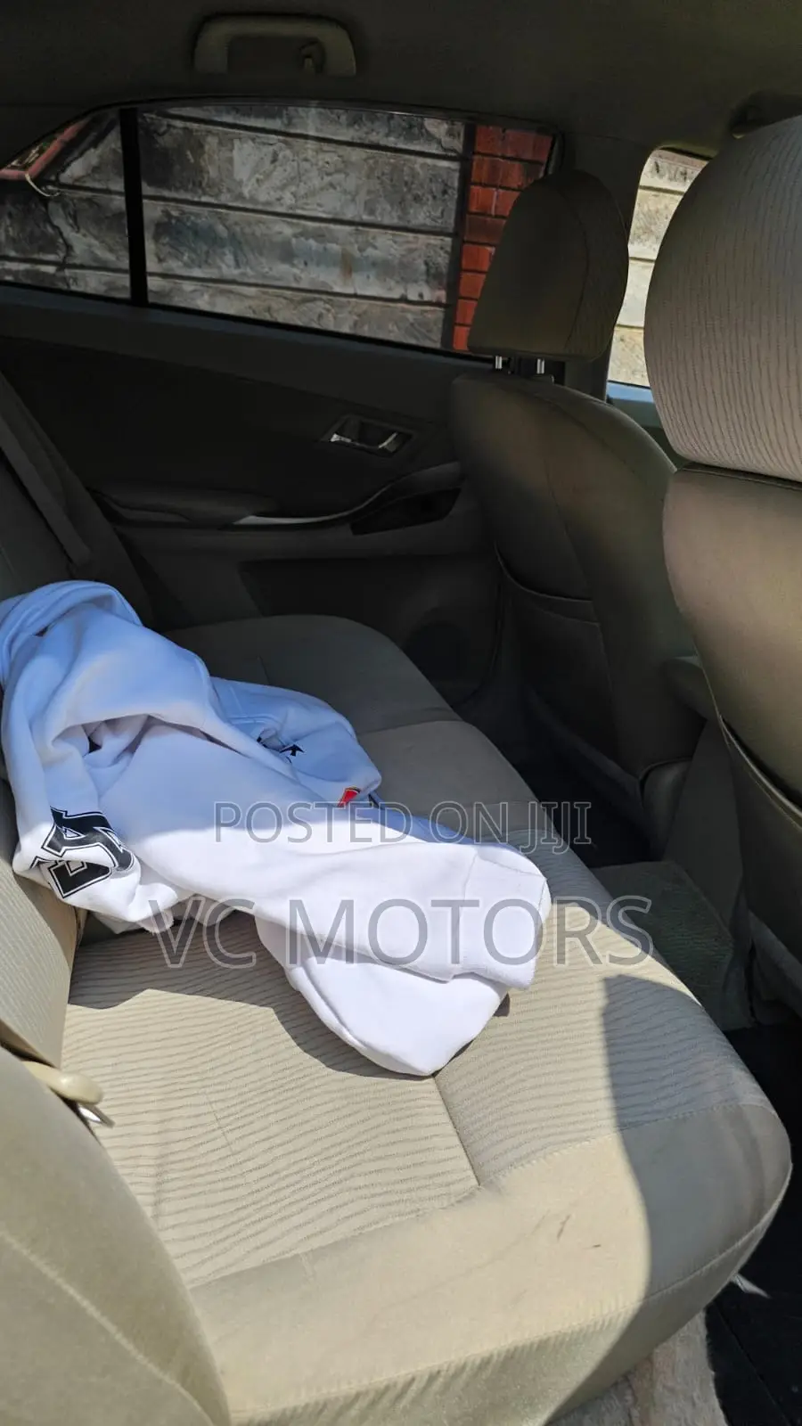 Toyota Premio 1.8 FWD 2013 White