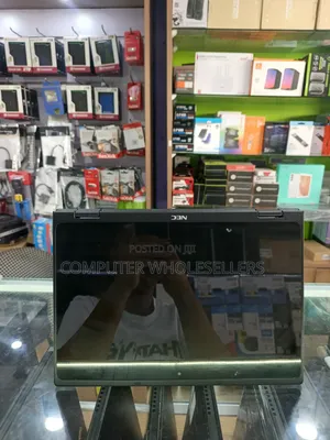 Laptop NEC 4GB Intel Celeron SSD 32GB