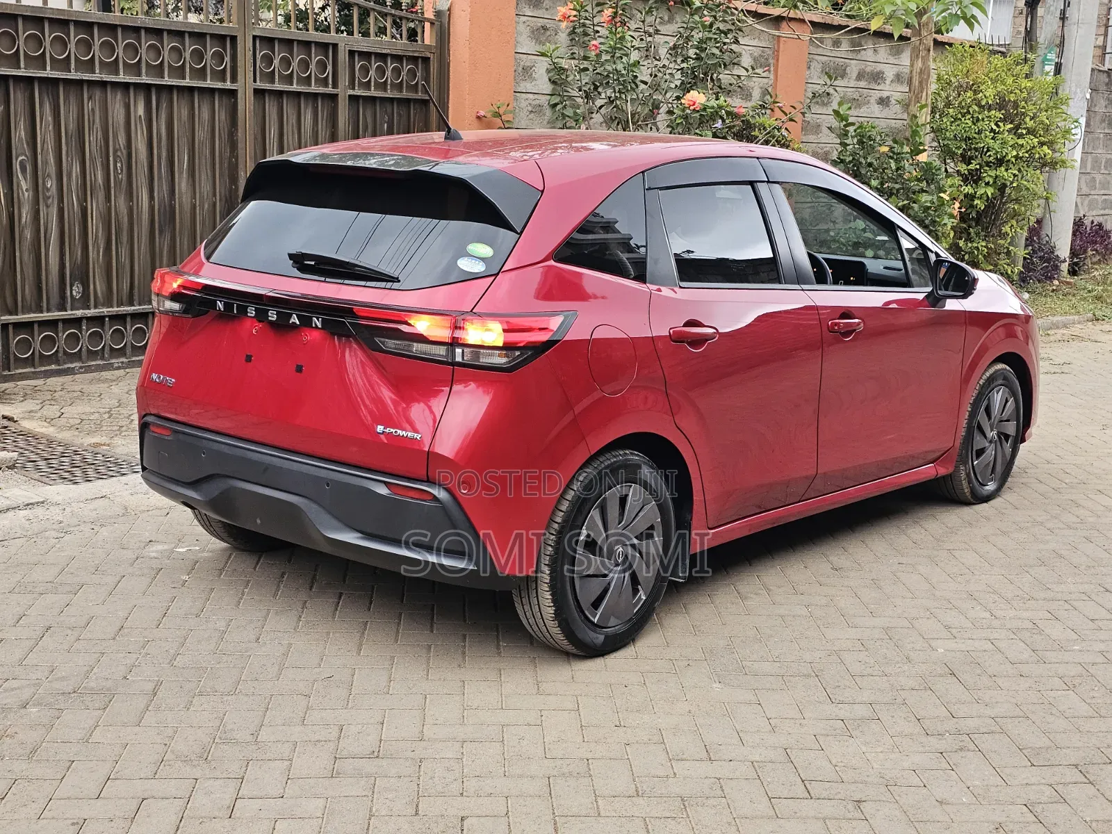 Nissan Note 1.2 Hybrid 2021 Red