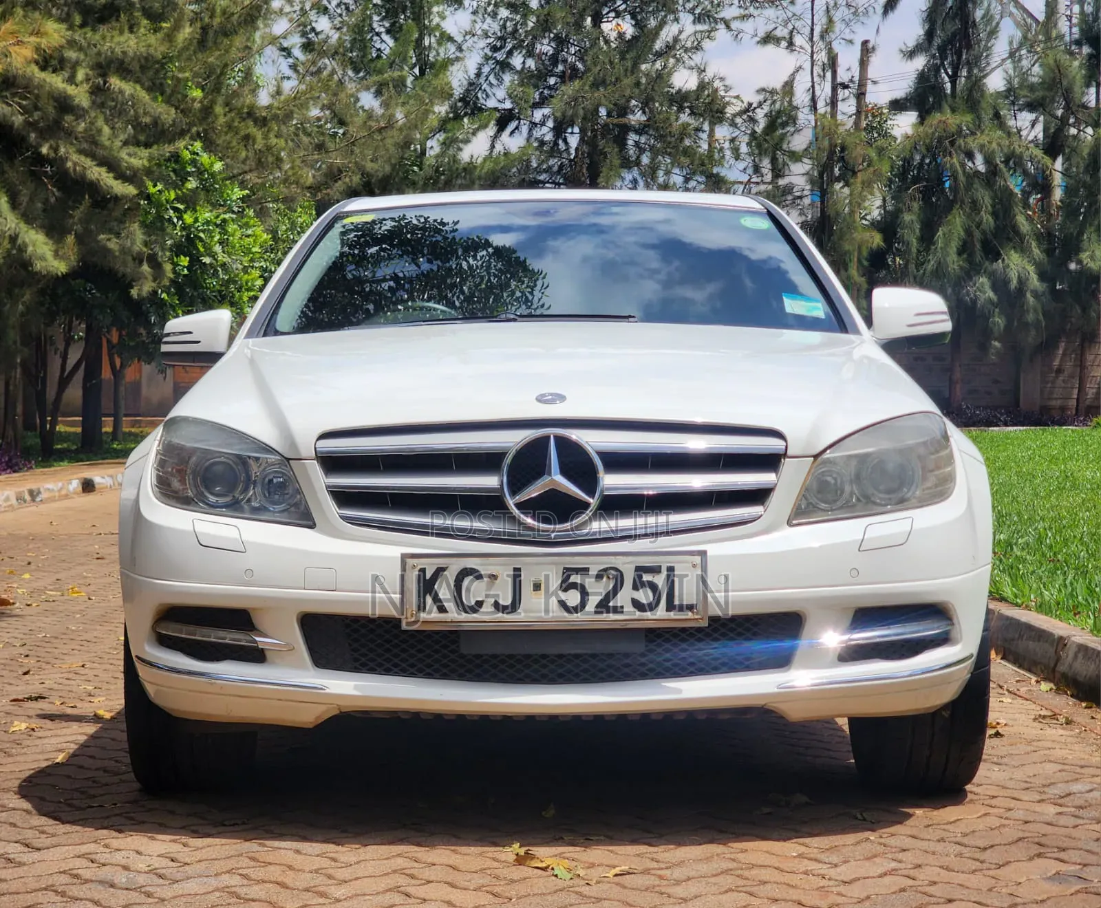 Mercedes-Benz C200 2010 White
