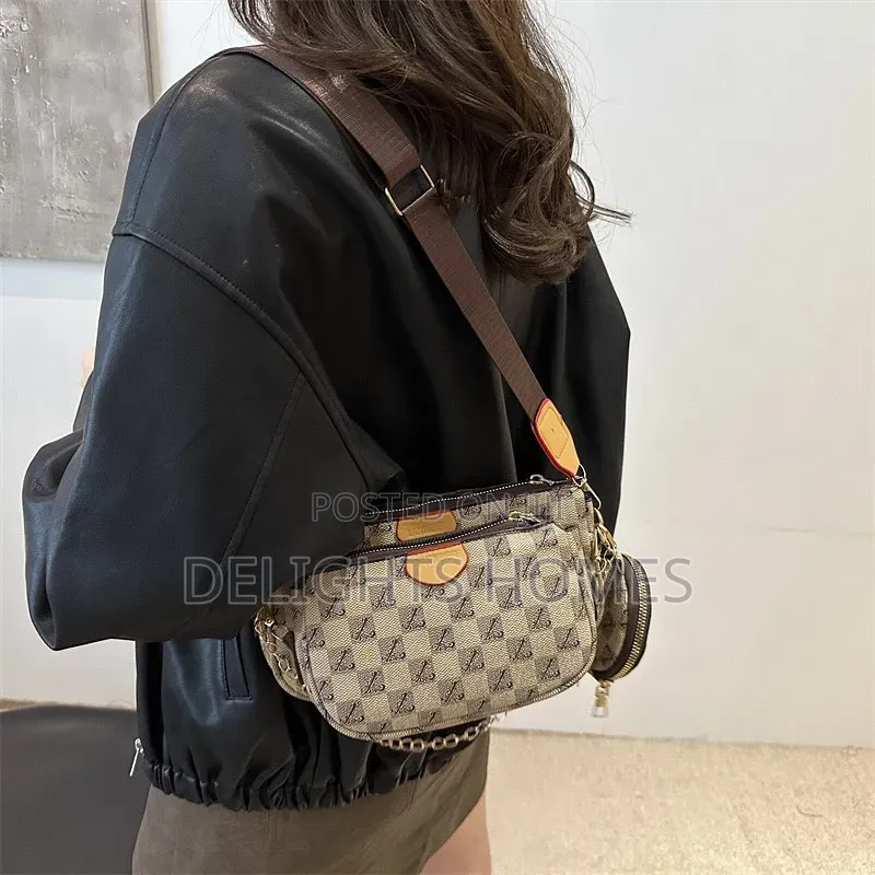 Evanna Women's Crossbody Bag_re