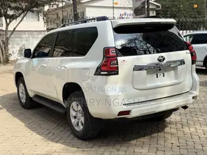 Toyota Land Cruiser Prado 2020 Pearl