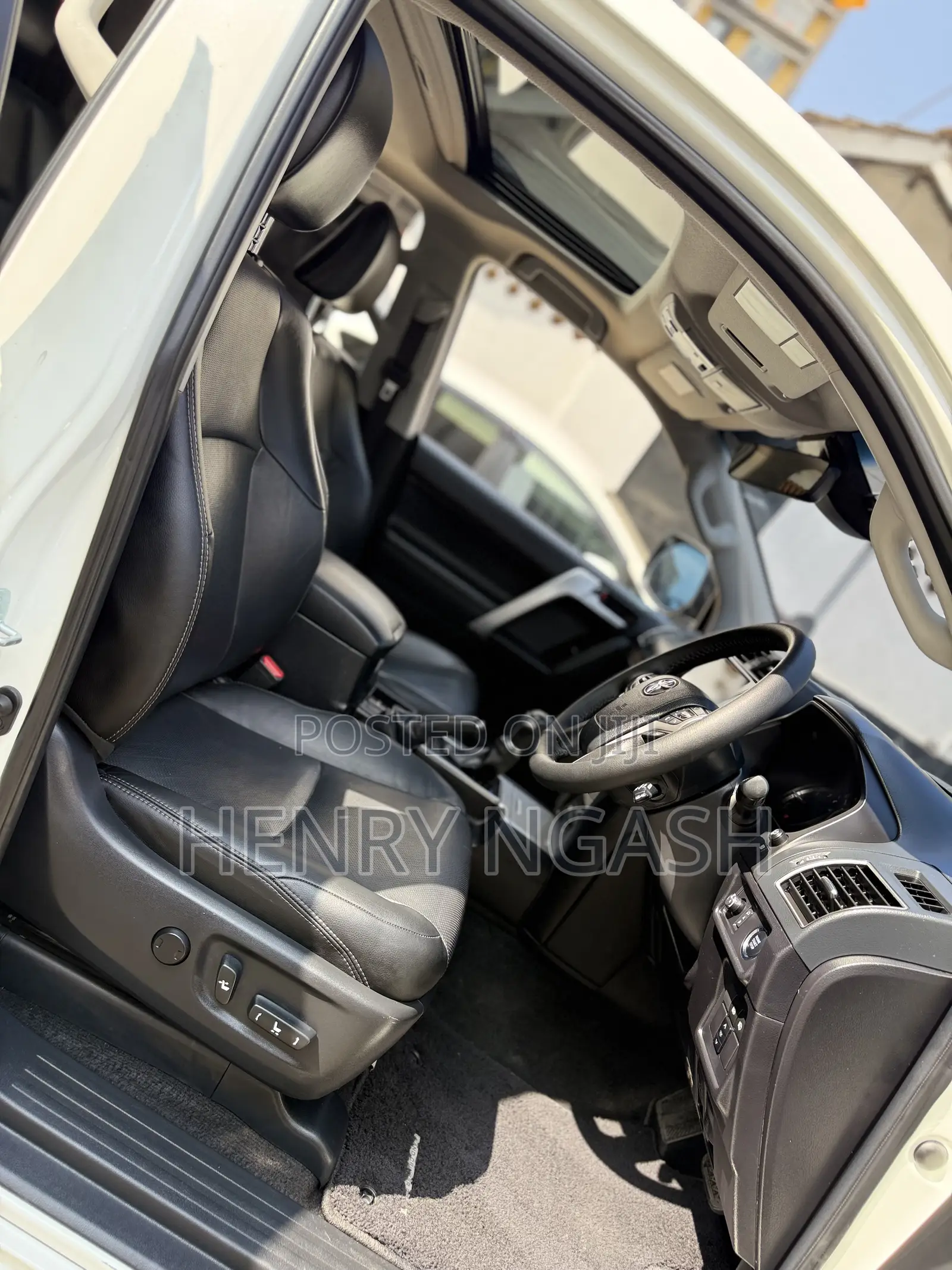 Toyota Land Cruiser Prado 2020 Pearl