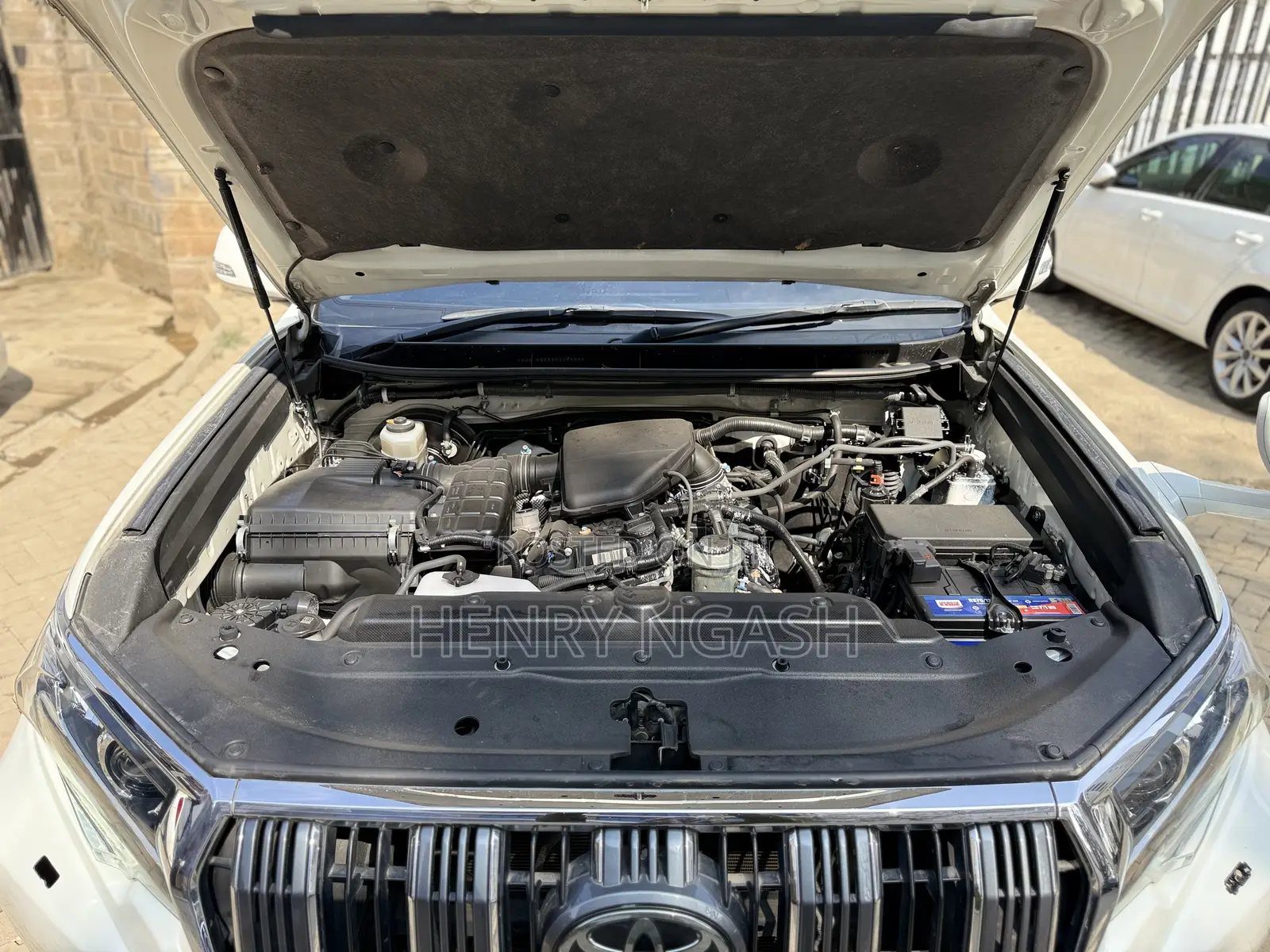 Toyota Land Cruiser Prado 2020 Pearl