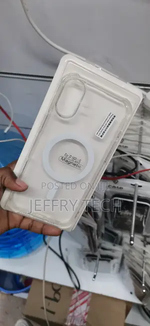 iPhone 16 Plus Clear Phone Case With a Built-in Magnetic Ring
