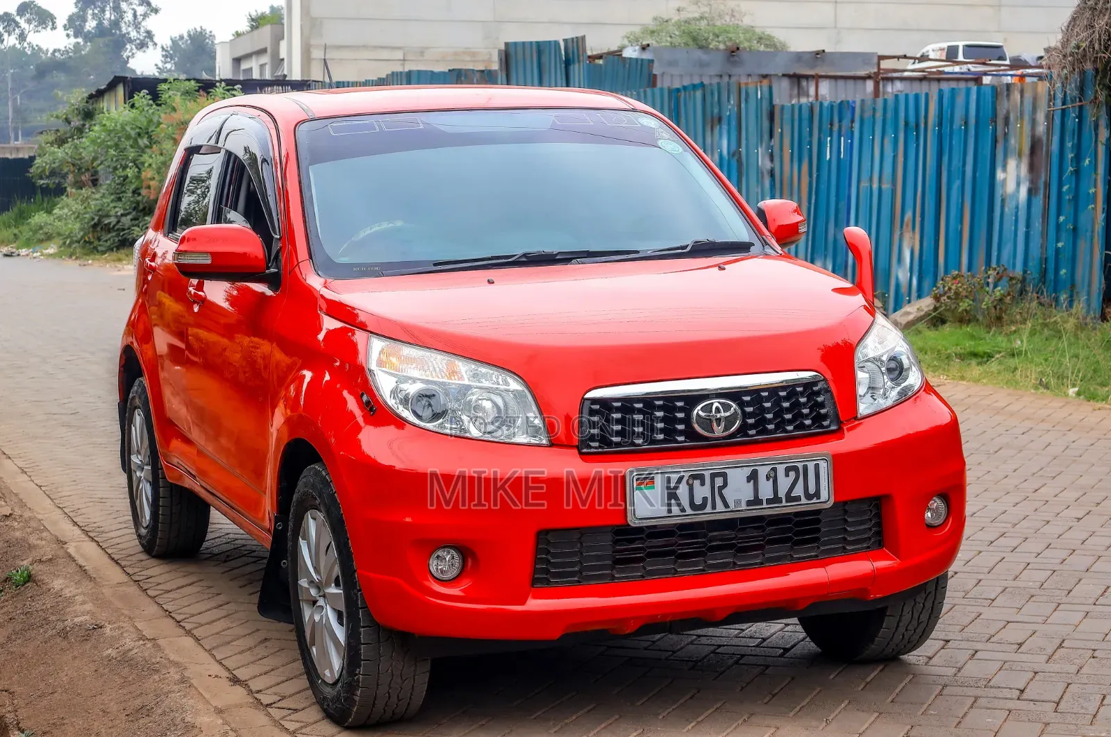 Toyota Rush 2012 Red