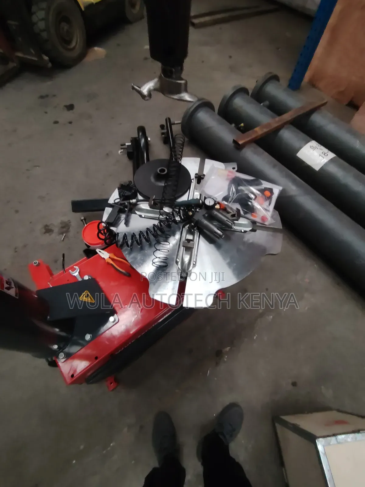 High Performance and Professional Tyre Changer STC 768R Sunshine