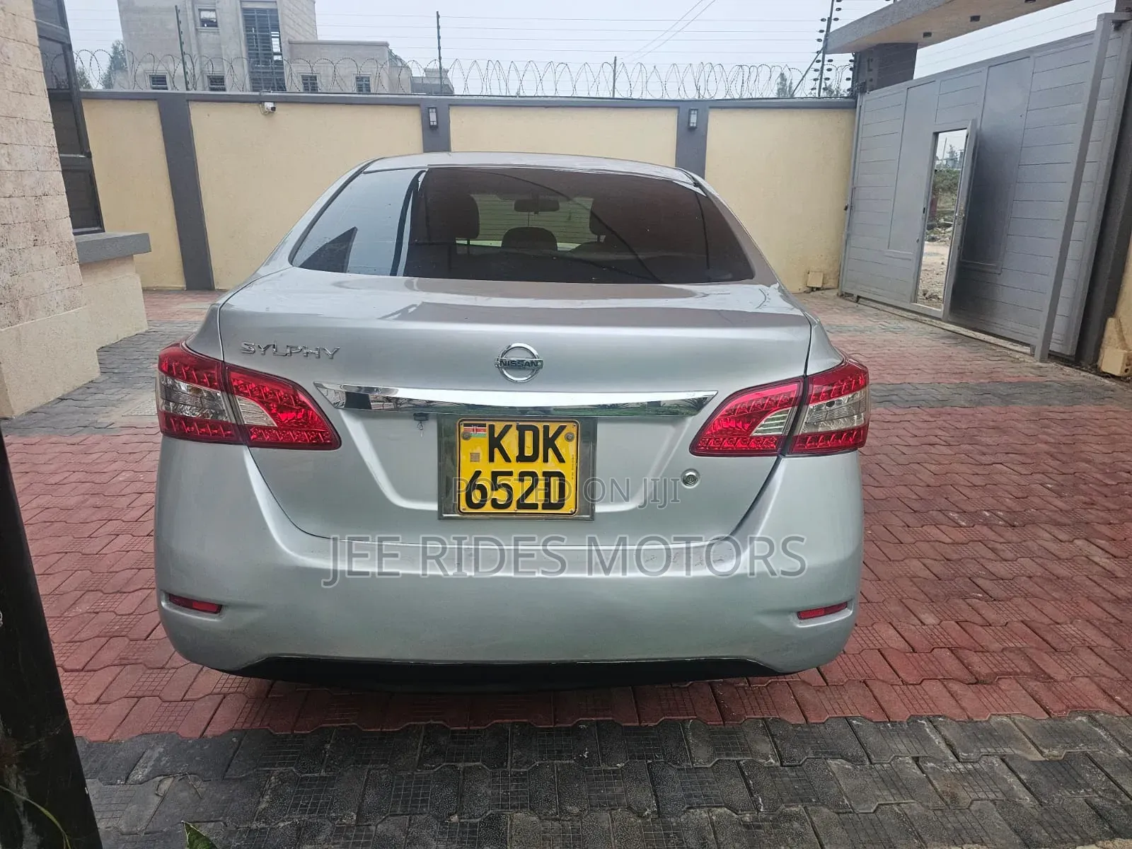 Nissan Sylphy 2015 Silver