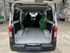 Nissan Caravan (Urvan) 2020 White