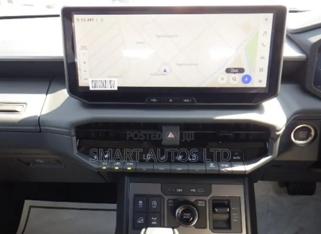 New Toyota Hilux 2025 Black