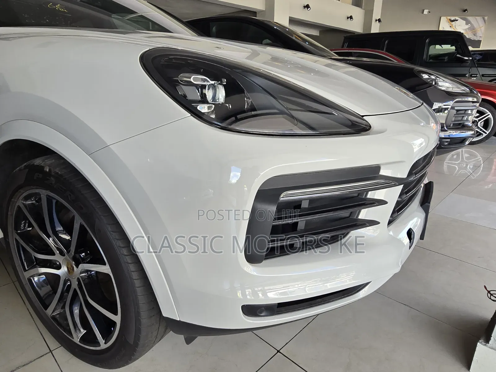 Porsche Cayenne Base AWD 2020 Ivory