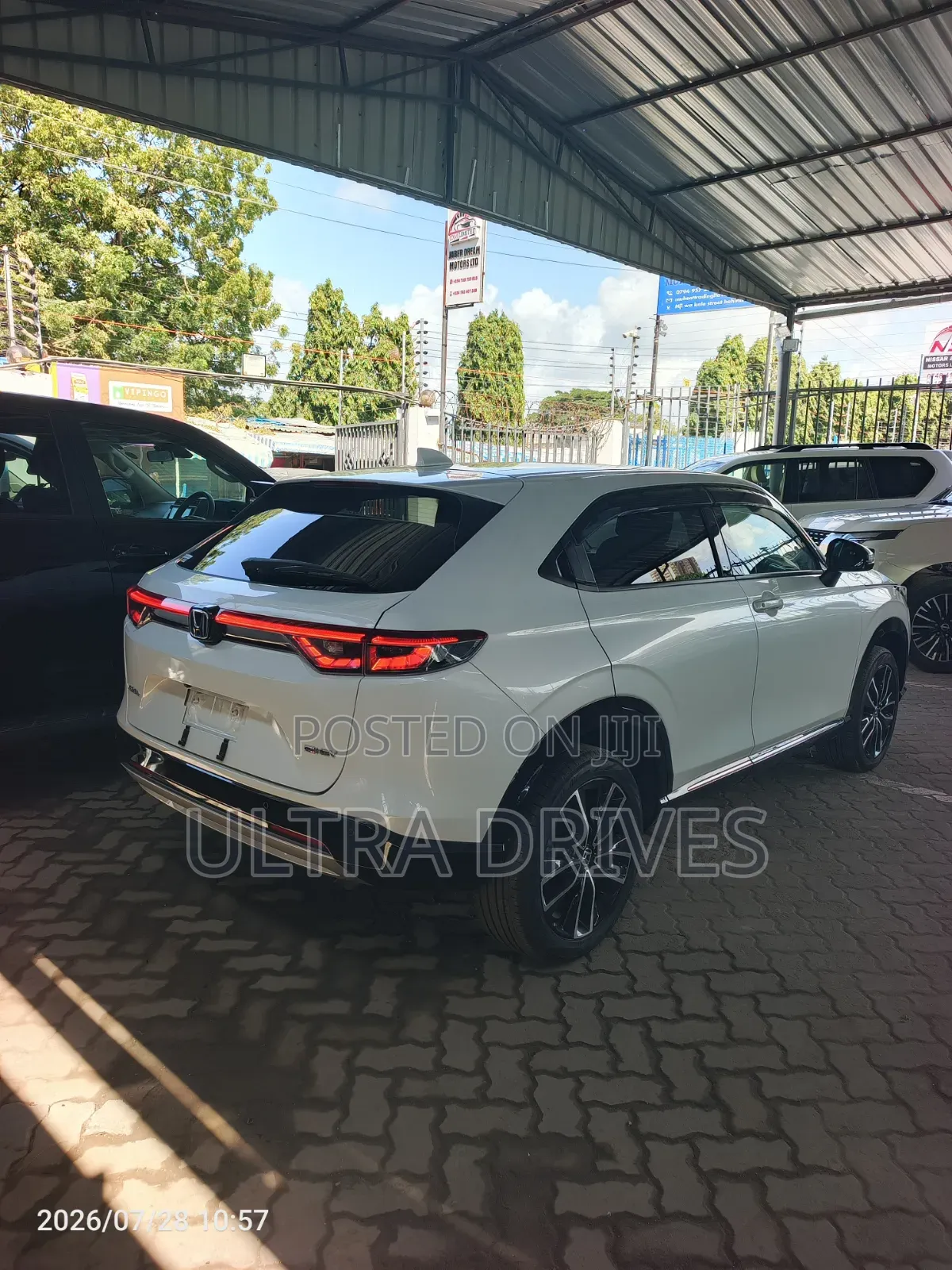 Honda Vezel 2021 White