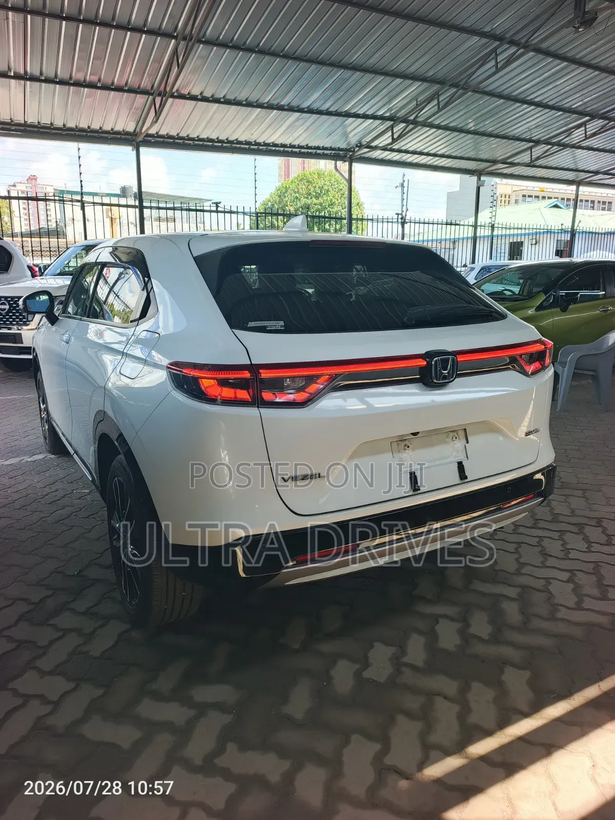 Honda Vezel 2021 White