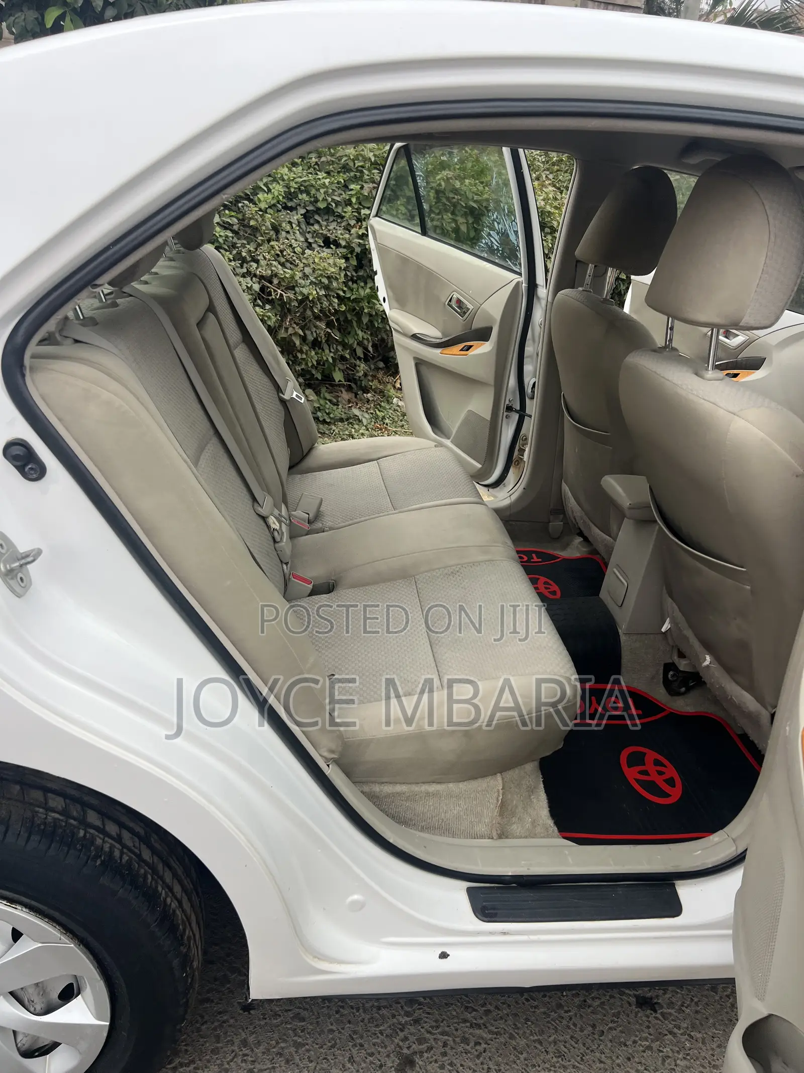 Toyota Premio 2011 White