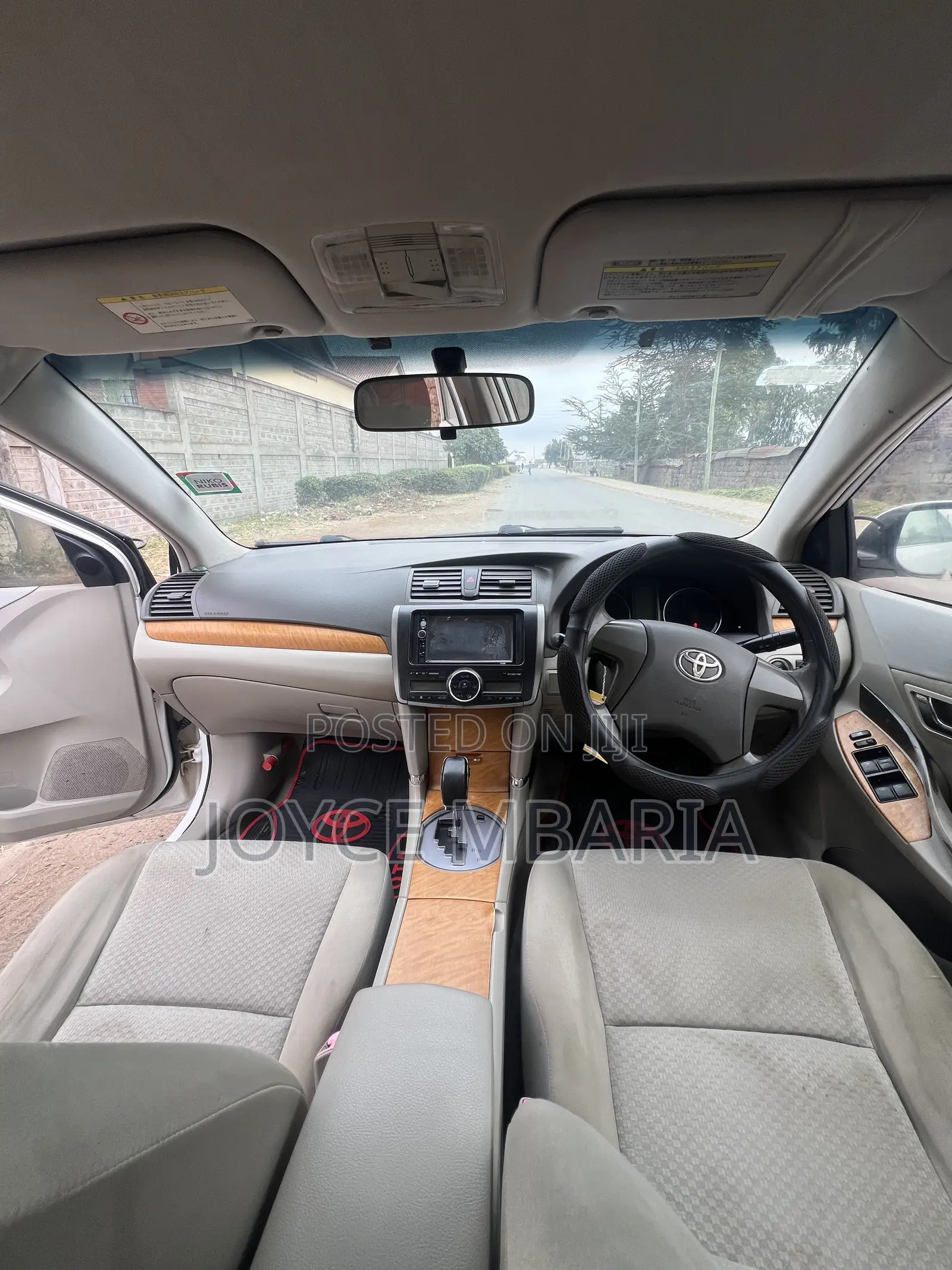 Toyota Premio 2011 White
