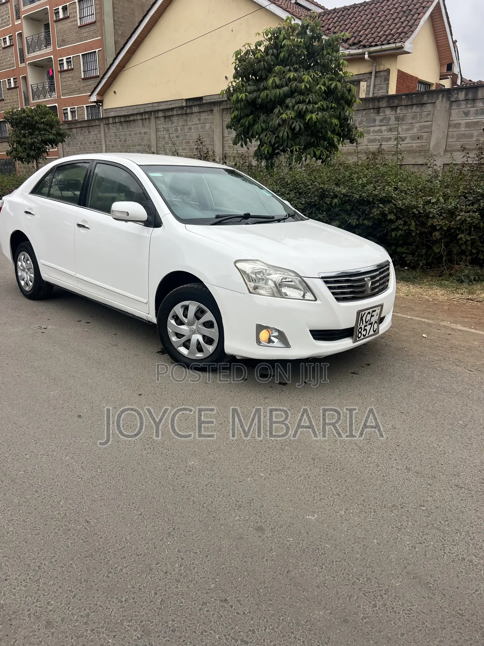 Toyota Premio 2011 White
