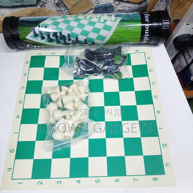 Standard Tournament Chess Set With Vinyl Board Pieces - thumbnail 2