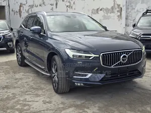 Volvo XC60 2019 Blue