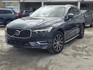 Volvo XC60 2019 Blue