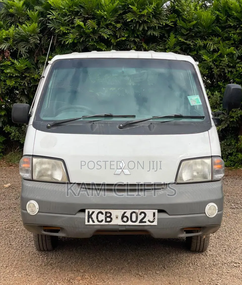 Mazda Bongo 2009 White