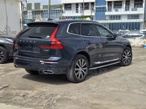 Volvo XC60 2019 Blue