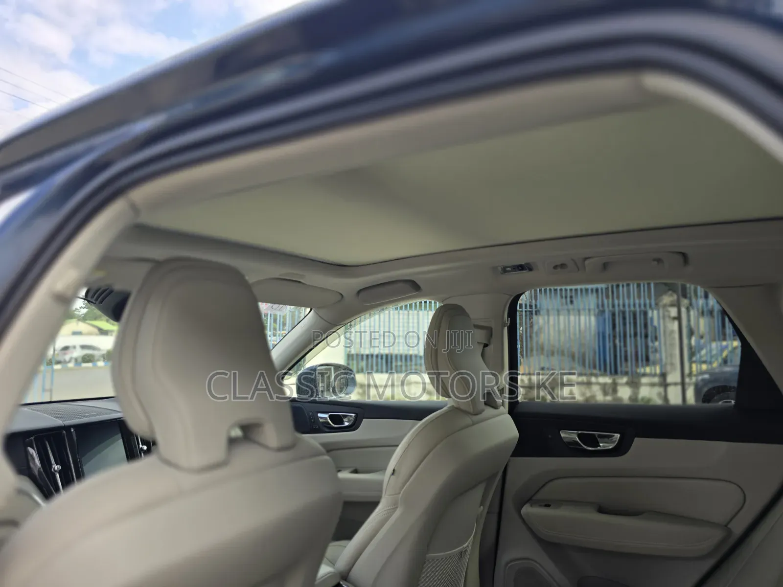 Volvo XC60 2019 Blue
