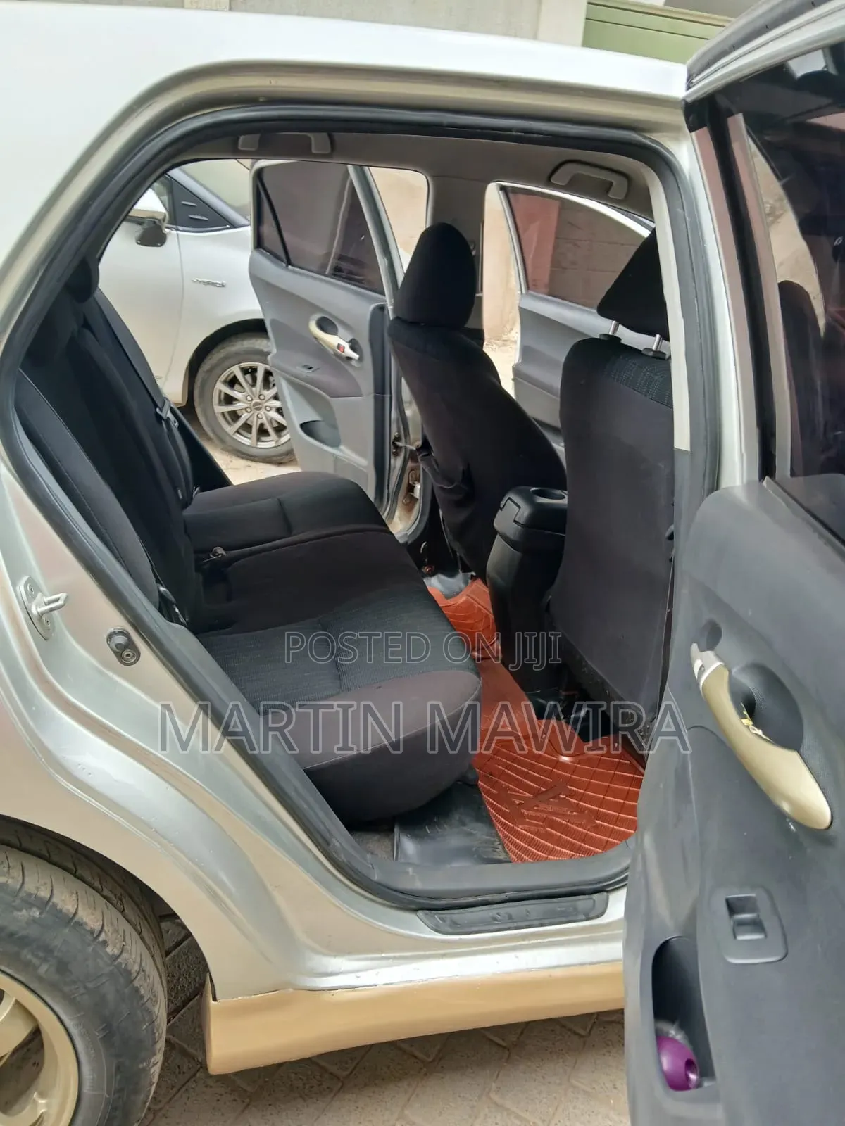 Toyota Auris 2009 Silver