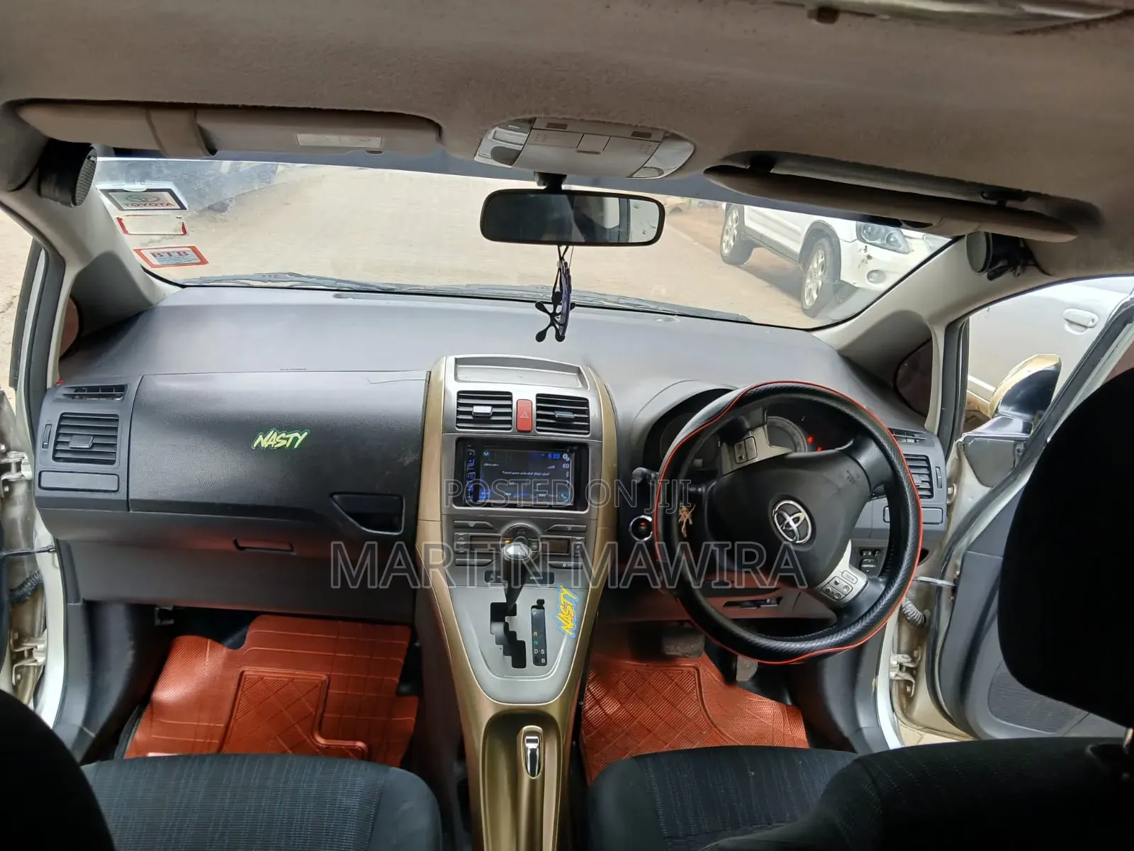 Toyota Auris 2009 Silver