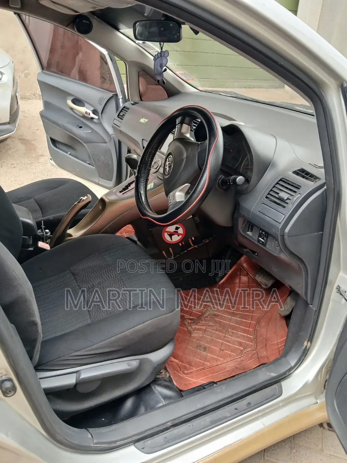 Toyota Auris 2009 Silver