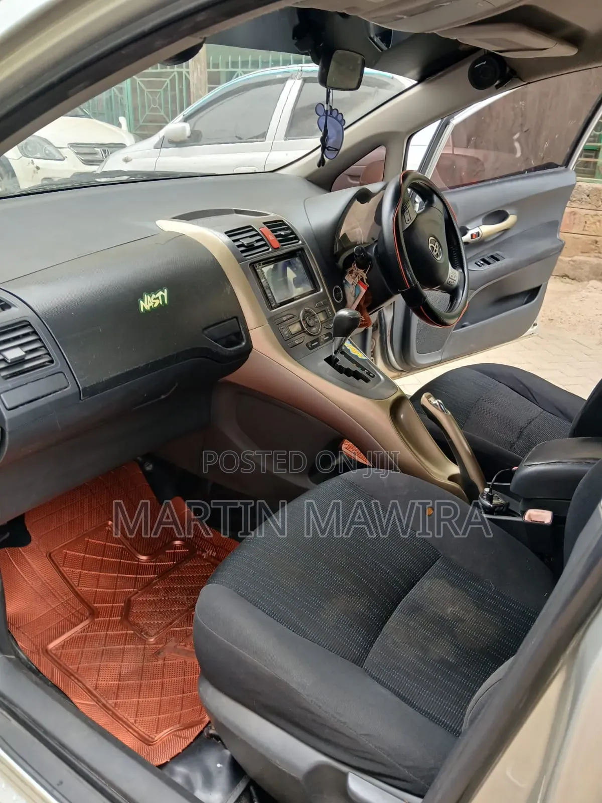 Toyota Auris 2009 Silver